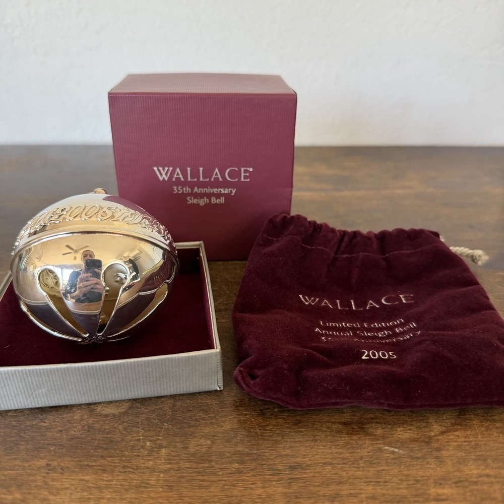 Wallace 2005 Silver-Plated Sleigh Bell 35th Anniversary Edition Ornament Box Bag